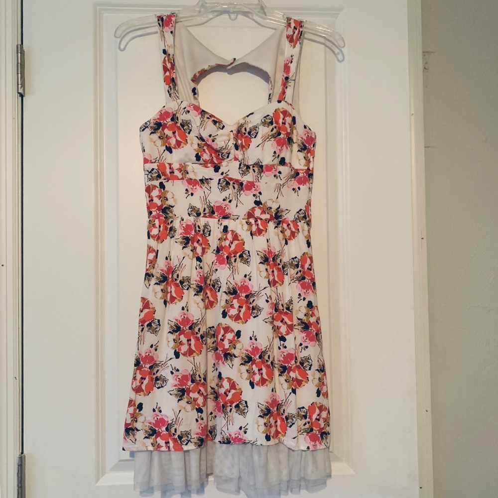 Floral summer dress, cutout back | Delia’s sz 5